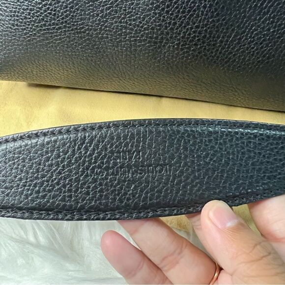 LOUIS vuitton marius taurillon leather messenger bag - Picture 11 of 16